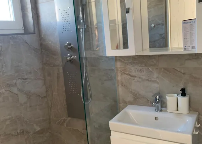 Sunset בית הארחה 3*