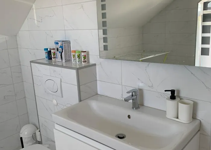 Sunset בית הארחה 3*